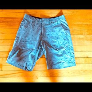 Travis Mathew Active Wear Casual Shorts, Mens Size 32